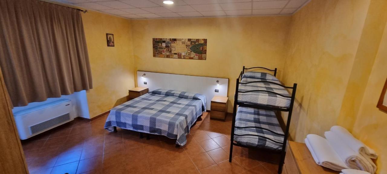 Albergo Etrusco Calusco d'Adda Zewnętrze zdjęcie