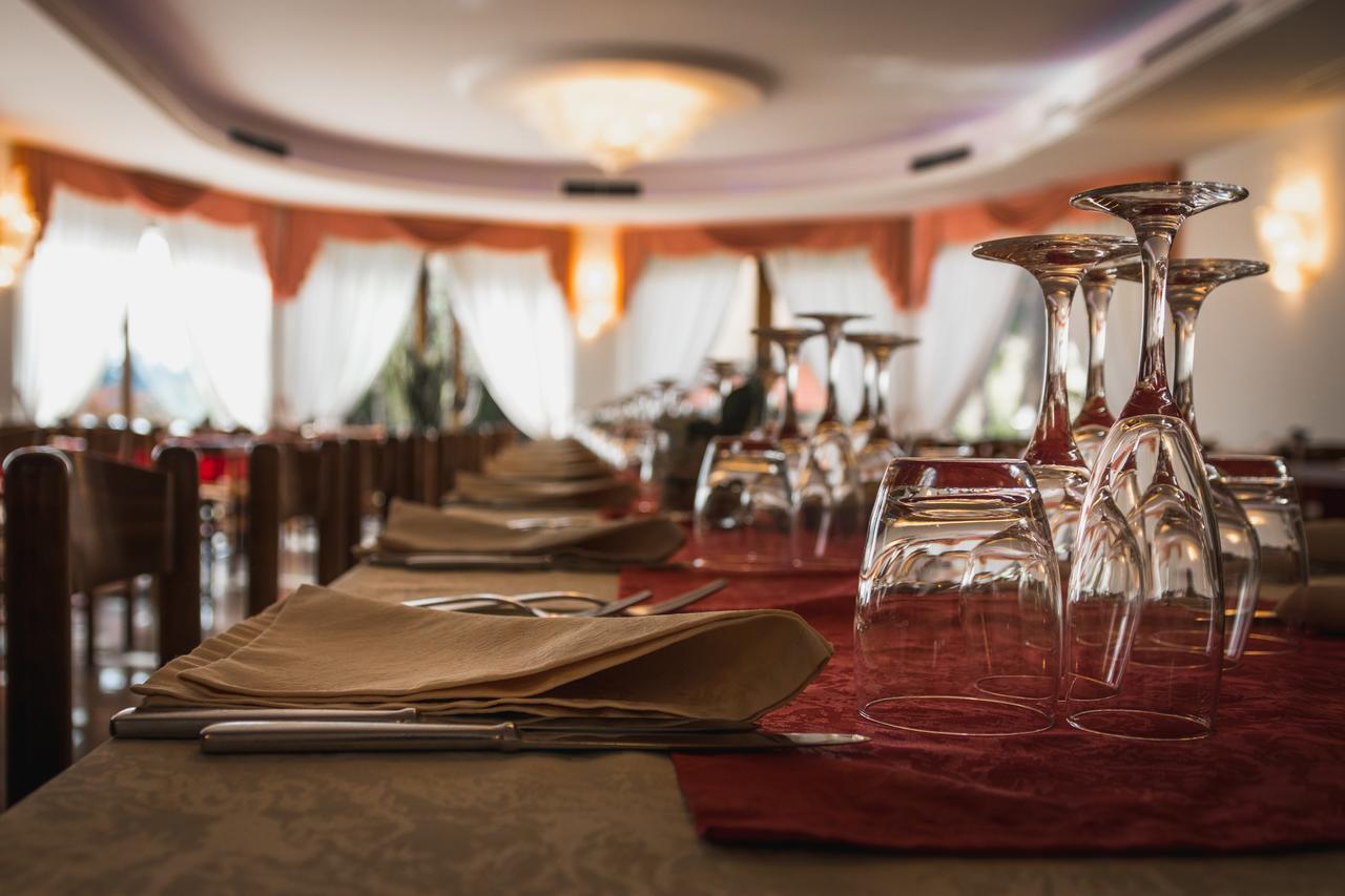 Albergo Etrusco Calusco d'Adda Zewnętrze zdjęcie