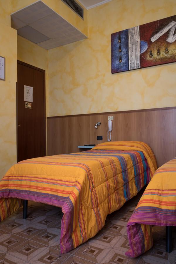 Albergo Etrusco Calusco d'Adda Zewnętrze zdjęcie
